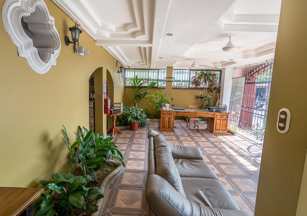 Hotel Le Priss Мануэль-Антонио Экстерьер фото